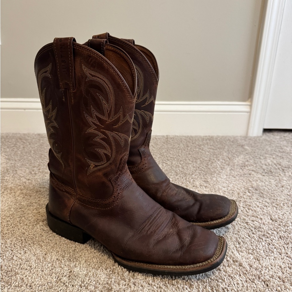 Men's Brown Leather Justin Western Boots